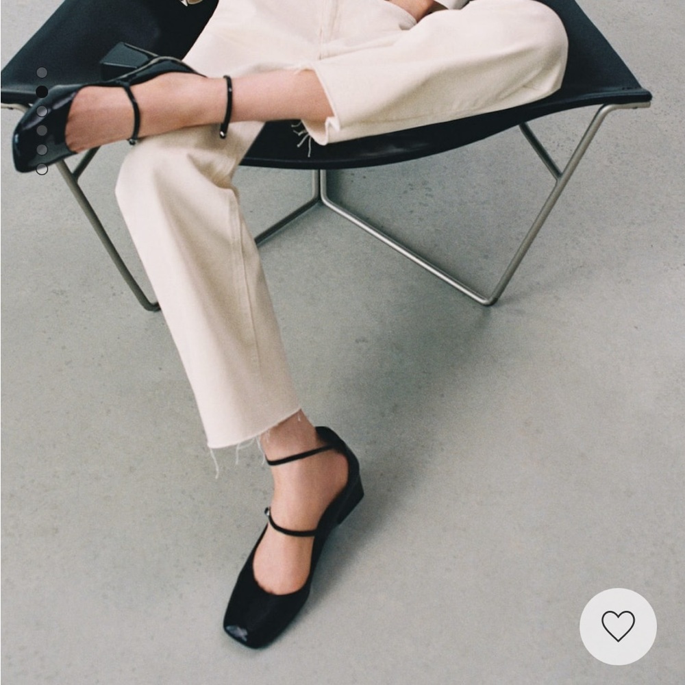 MANGO - never worn patent leather shoes with buckle